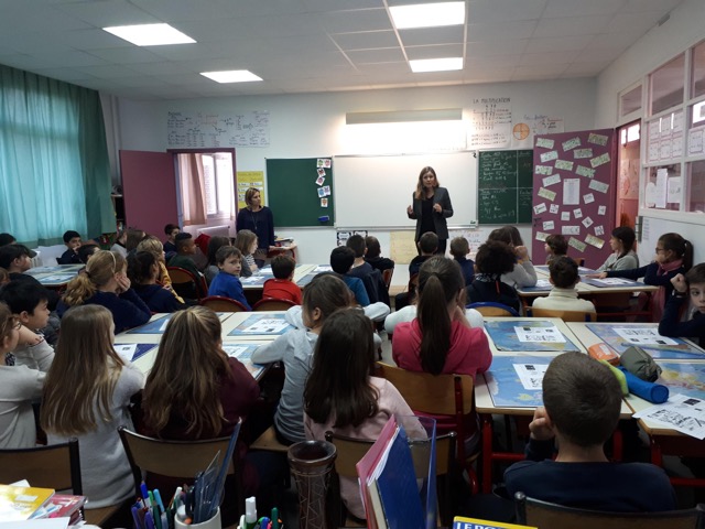 députée dans la classe